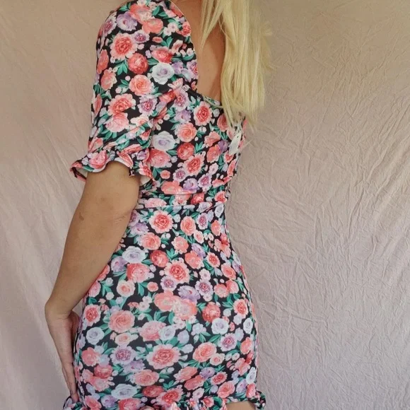 NWT nasty gal puff sleeve dress - Picture 9 of 9
